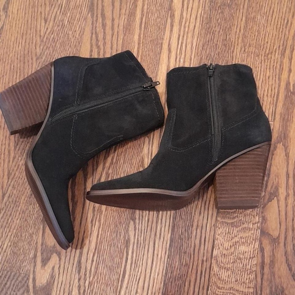 NWOB: Black Suede Western Ankle Boots Pointed Toe Women's 7 - Picture 4 of 8